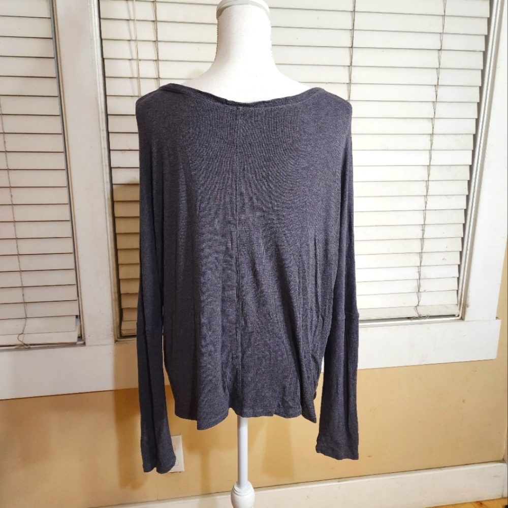 H by Bordeaux Women's Long-sleeved Lightweight Sweater - Picture 3 of 11